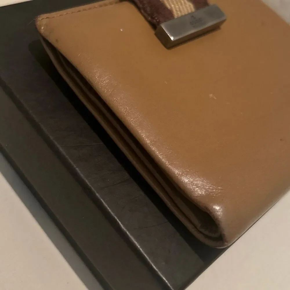 Gucci Compact Bifold Wallet Camel Tan Leather Stripe Flap Neutral Luxury Preppy
